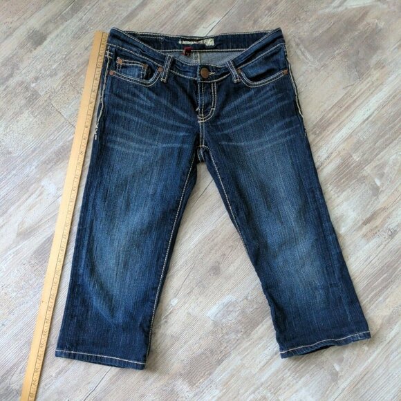 BKE Stella Low Rise Stretch Cuffed Crop Jeans Embroidered Flap Pockets Size 28 - Picture 10 of 11